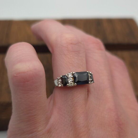 Size 6 Sterling Silver Black And Clear Cubic Zirconia Band Ring A203 - Picture 4 of 8